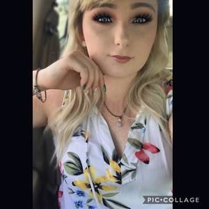 Meet your Posher, Katelyn